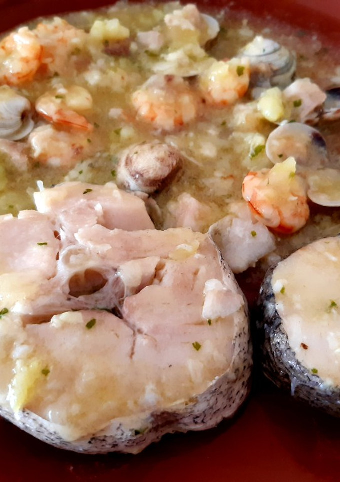 Una foto de Merluza en salsa verde