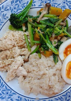 รูปของ ผัดผัก อกไก่ ไข่ต้ม คลีนสุดด #อาหารคลีน