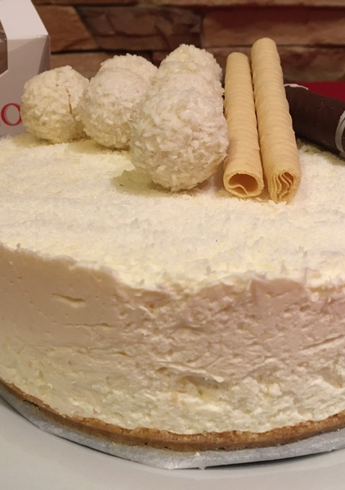 Una foto de Tarta bombón Raffaello