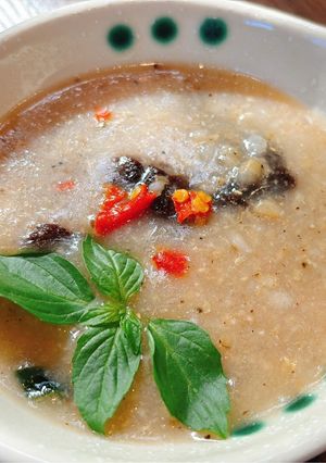 A picture of Tram Mushroom Rice Porridge.