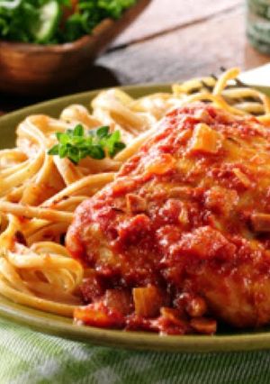 A picture of Skillet Chicken Cacciatore.