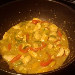 A picture of Honey-Garlic Chicken & Sweet Pepper Stir-fry.