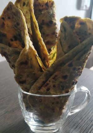 A picture of Thepla.