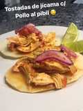 Tostadas de Jícama con pollo pibil