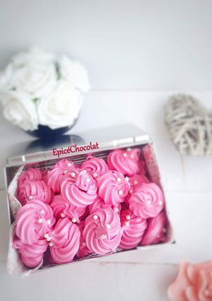 A picture of Meringues.