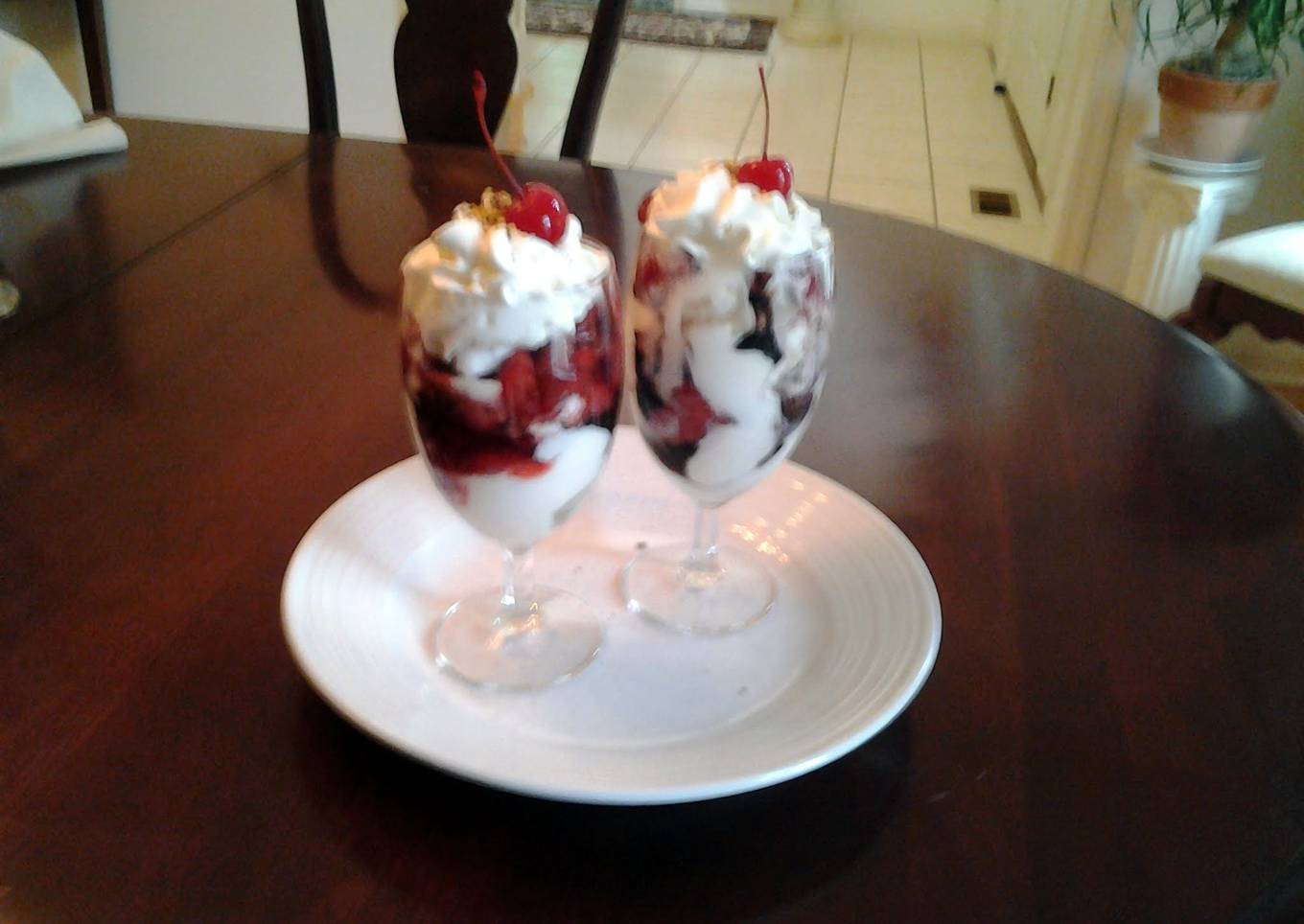 Roasted Strawberrie Parfaits