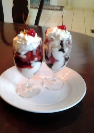 A picture of Roasted Strawberrie Parfaits.