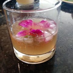 A picture of Halekulani Mai Tai.