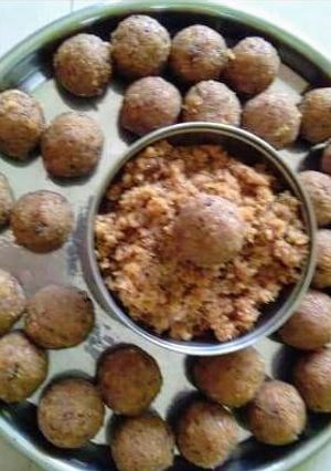 নারকেল নাড়ু (narkel naru recipe in Bengali) রেসিপির প্রধান ছবি