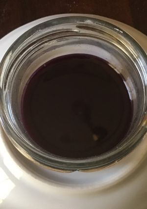 A picture of California Farm No Sugar Grape Jelly.