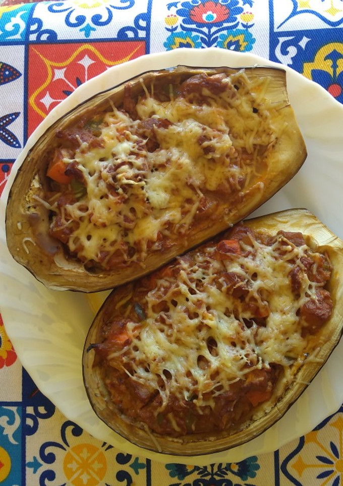 Una foto de Berenjenas🍆 rellenas de atún