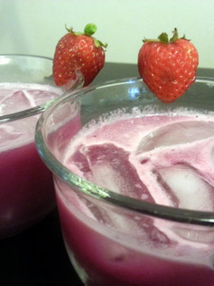 A picture of Red cabbage juice.