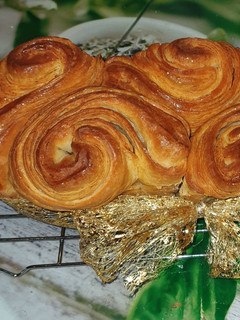 Une photo de Brioche feuilletée - Vanille, cannelle, muscade et amande amère-