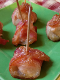 A picture of Sweet Chicken Bacon Wraps.