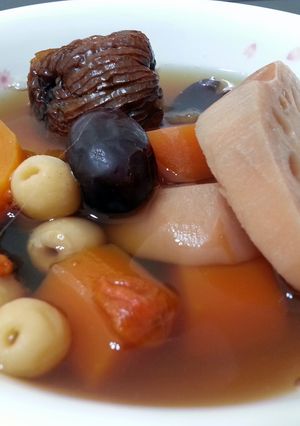 A picture of Lotus Root And Carot Soup /Vegan.
