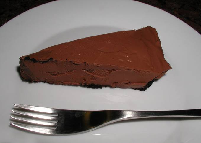 Vegan Chocolate Mousse Cake