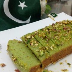 A picture of Pistachio pound cake.