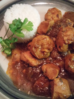 A picture of Chicken and Prawn Curry with Tamarind.