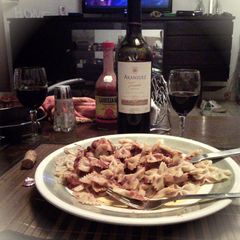 A picture of Lobo's Spicy meatballs and Pasta!.