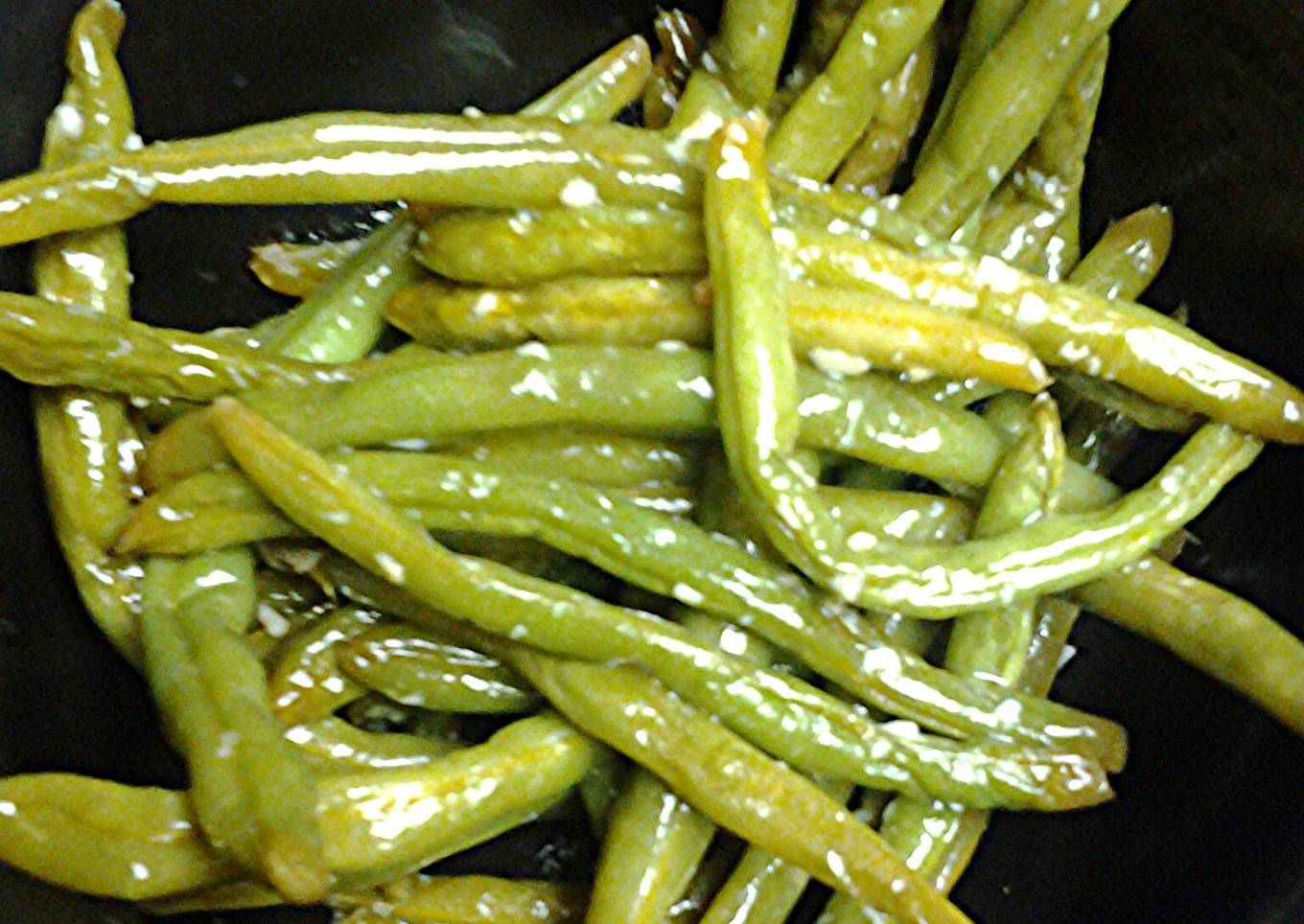 Green beans with garlic