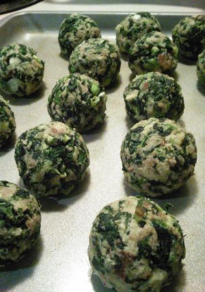 A picture of Jenny's Spinach Balls.