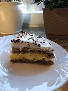 Diós piskótás krémes recept fotója