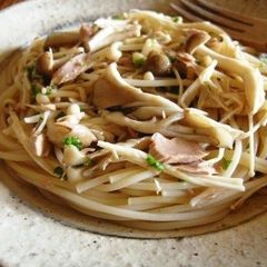 A picture of Chilled Mushroom and Tuna Pasta in Just One Bowl.