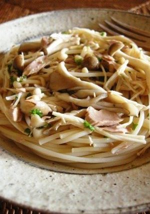 A picture of Chilled Mushroom and Tuna Pasta in Just One Bowl.