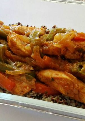 Foto principal de Quinoa con Verduras y Pollo sabor fajita!