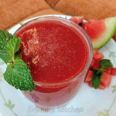 A picture of Watermelon juice.