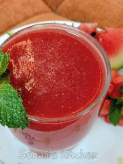 A picture of Watermelon juice.