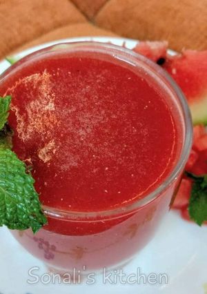 A picture of Watermelon juice.