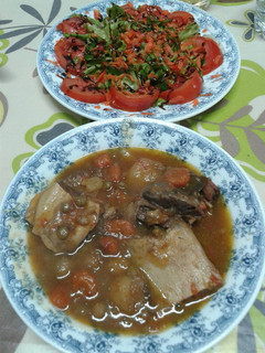 Una foto de Guiso de carne con patatas en olla exprés