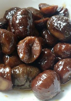 A picture of Vickys Sweet Cinnamon Roasted Chestnuts GF DF EF SF.