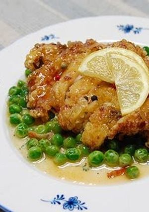 A picture of Fried Chicken with Lemon Sauce.
