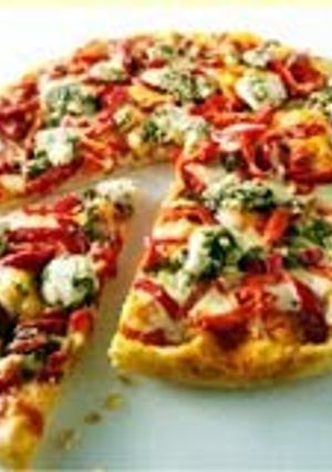 A picture of chicken pizza love it.