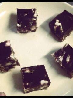A picture of Rocky road.