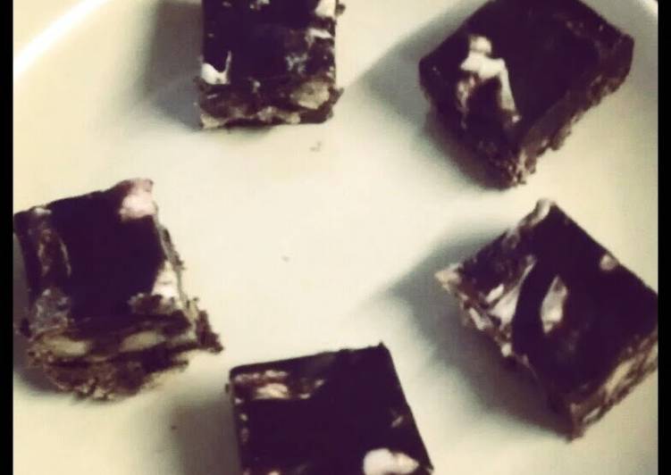 Step-by-Step Guide to Prepare Perfect Rocky road