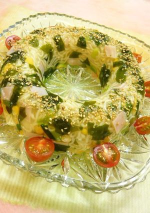 A picture of Salt Flavored Ramen Noodles in Jello.