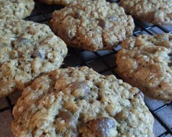 Ultimate Serving Recipe Oatmeal Chocolate Chip Cookies Delicious Simple