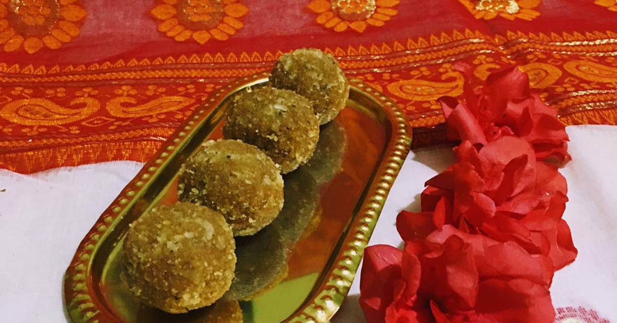 Coconut Jaggery Ladoo Recipe by Sudipa Gope Cookpad