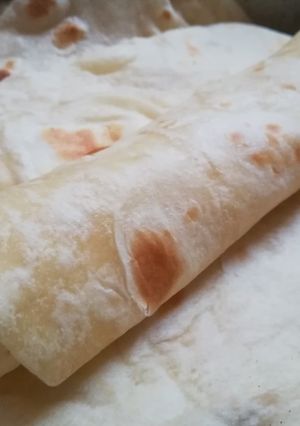 صورة لوصفة خبز التورتيا عجينة خفيفة !