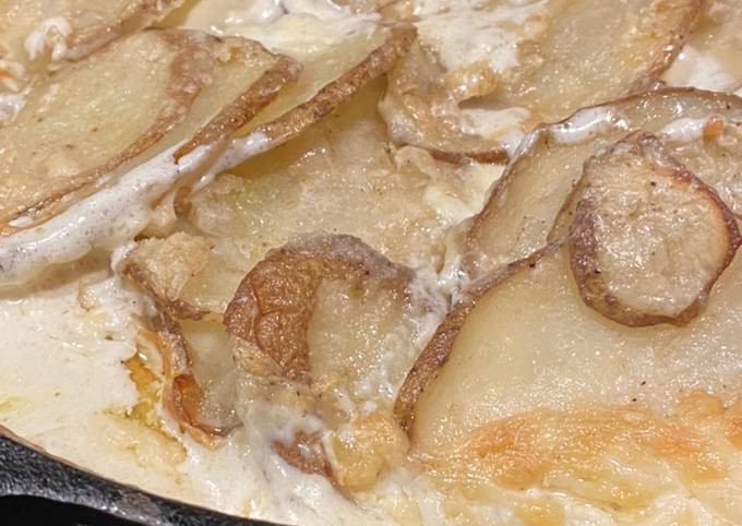 Steps to Make Quick Cast Iron scalloped potatoes