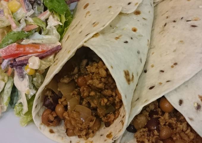 Sloppy Joe wraps with salad, for 2