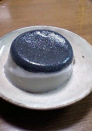 A picture of Sesame Pudding Gelatin Version.