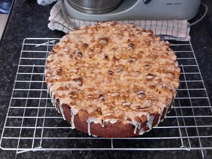 Easy Way Make Toffee Apple Crumble Cake which Delicious