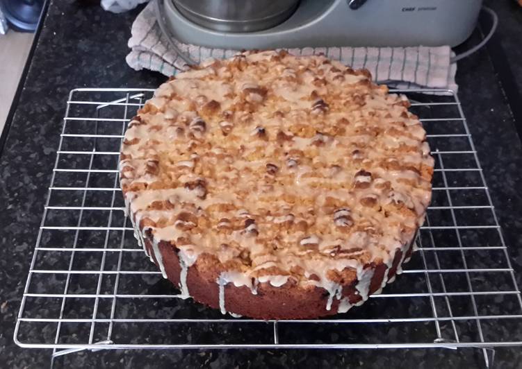 Steps to Prepare Any-night-of-the-week Toffee Apple Crumble Cake