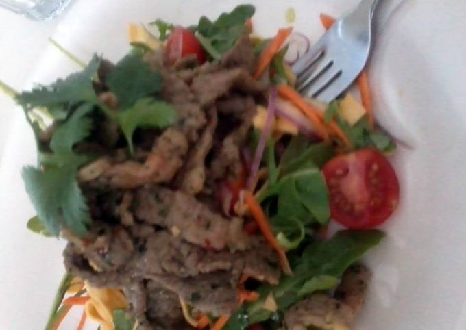 Thai beef salad