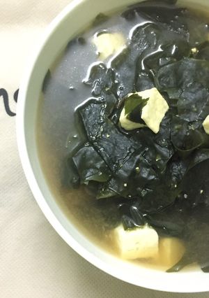 Hình của món Canh miso rong biển.