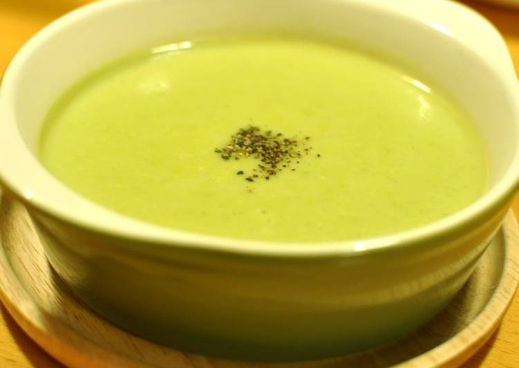 The Simple and Healthy Thick and Creamy Fava Bean Potage Soup